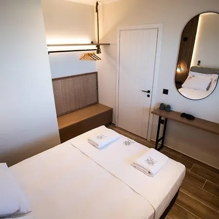 Yolo - Notte * Alykes (Zakynthos)